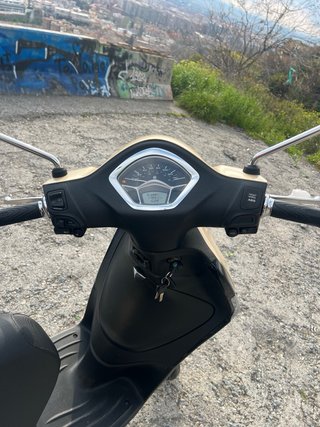 Piaggio Liberty 125 Beige/Negro