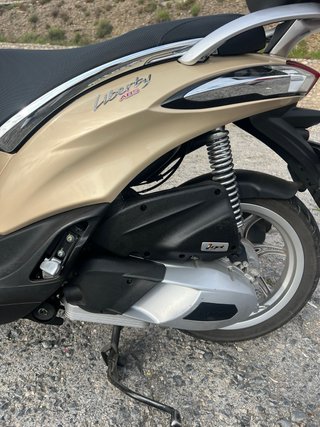 Piaggio Liberty 125 Beige/Negro