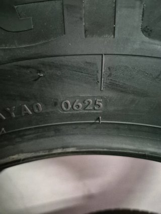 215 65R16 98H GITI H2