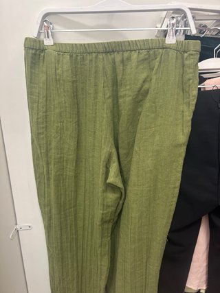 Pantalón ancho Zara verde