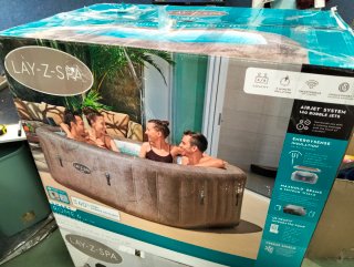 Jacuzzi Bestway Lay-Z-Spa Rome AirJet 6 plazas
