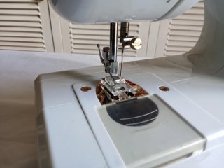 Máquina de Coser Jata MC675N Mini