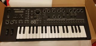 Roland JD-XI Sintetizador