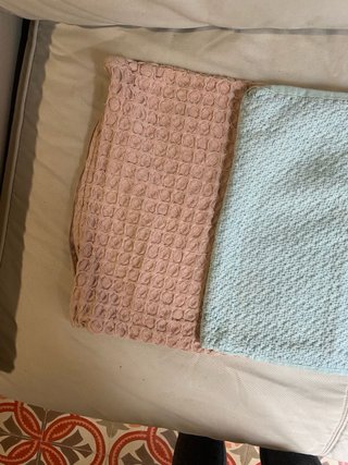 2 Cojines Texturizados Rosa y Azul - 35x35cm