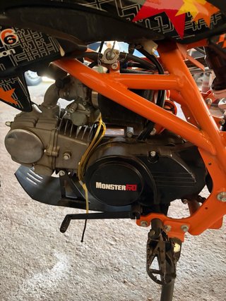 MONSTERPRO 125 c7 Limited Edition