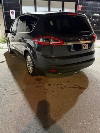 Ford S-MAX 2011