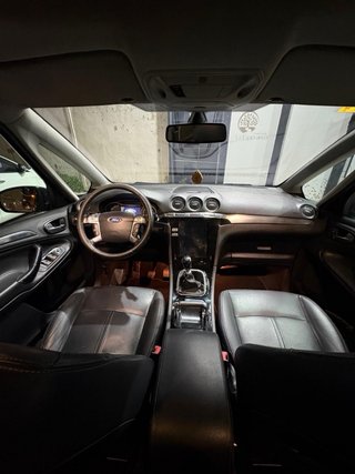 Ford S-MAX 2011