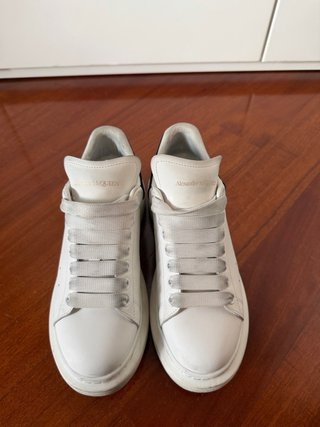 Sneakers Alexander McQueen Bianche e Nere