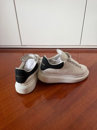 Sneakers Alexander McQueen Bianche e Nere