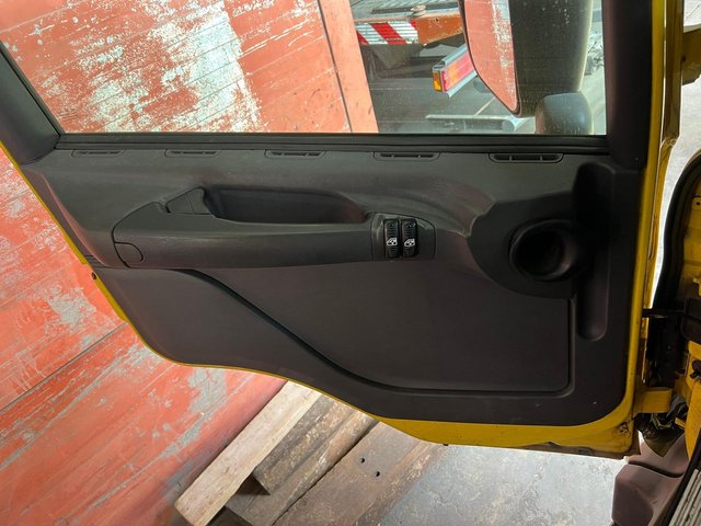 Portacoches Scania P420