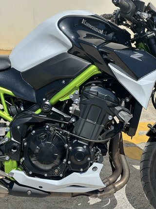 Kawasaki Z900 2021 Full