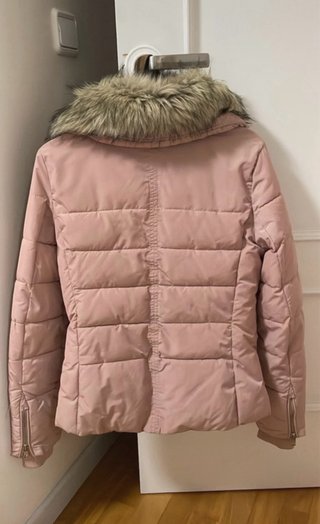 Abrigo rosa vintage con cuello de pelo