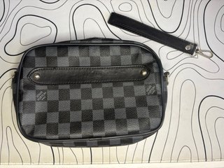 Bolso Louis Vuitton Damier Graphite