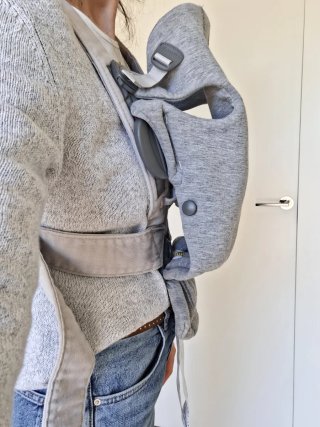 Mochila Portabebés BabyBjörn Mini Gris