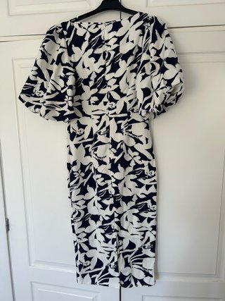Vestido estampado floral azul y blanco