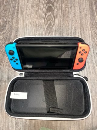 Nintendo Switch Azul y Rojo