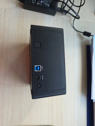 Stazione di docking per hard disk a doppia baia Sharkoon HDD