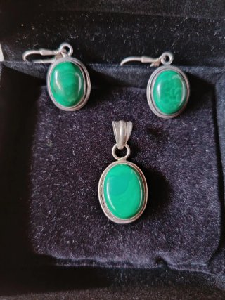 Conjunto Colgante y Pendientes Malaquita
