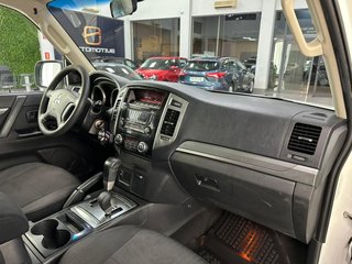 MITSUBISHI Montero 3.2 DID Spirit Auto