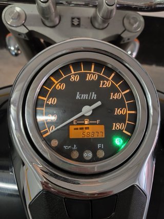 Suzuki Intruder C800 Negra Año 2008