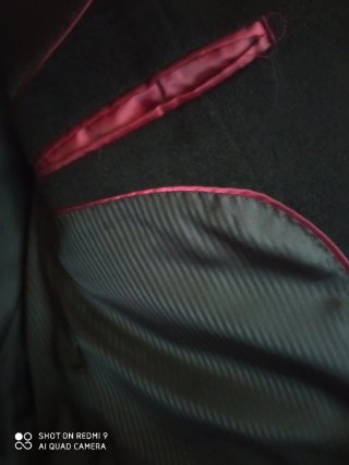Chaqueta elegante , paño negra completamente nueva