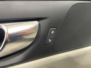 V60 2.0 B4 (D) AWD Cross Country AUTO