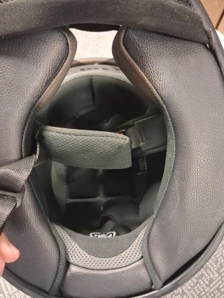 Casco de moto negro