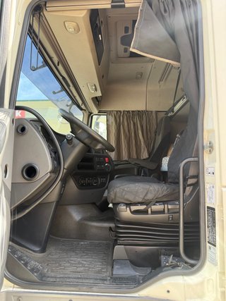 Conjunto Tractora DAF con Frigo SOR