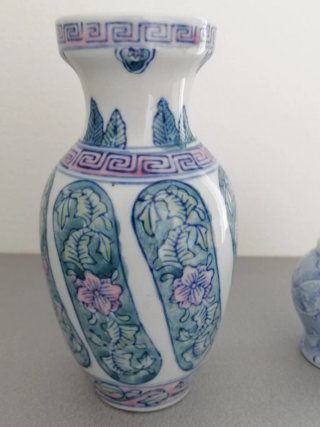 Set 2 Vasetti Porcellana Decorati Blu e Rosa