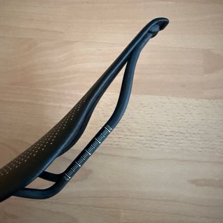 Sillín Elita One Carbon