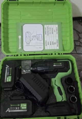 Avvitatore a impulsi 22v 6AH da 350 a 700NM