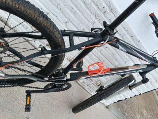 Bicicleta Orbea MTB Negra y Naranja
