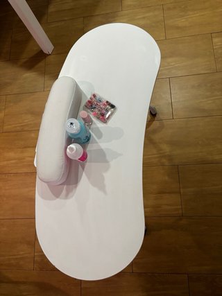Mesa plegable de manicura profesional con cojín