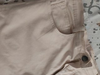 Pantalones beige