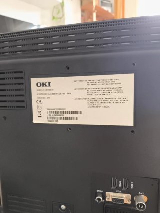 Televisor OKI Negro