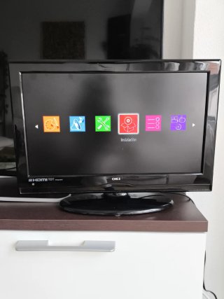 Televisor OKI Negro