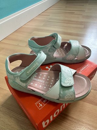 Sandalias Biomecanics niña T. 27