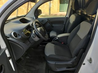 Nissan NV250