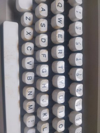 Máquina de escribir Olivetti Lettera 25