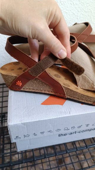 Sandalias THE ART COMPANY sin estrenar, camel,