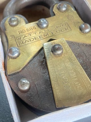 Candado Antiguo Wattan IND N.585 con Llaves