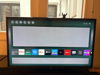 Toshiba 32 Smart TV 1080p Full HD Dolby Audio