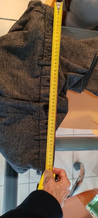 Pantaloni eleganti Sisley uomo nuovi, due sciarpe