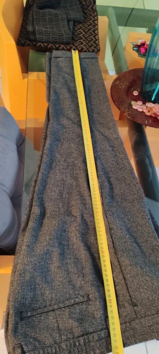Pantaloni eleganti Sisley uomo nuovi, due sciarpe
