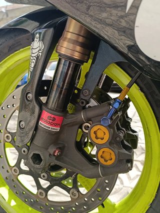Suzuki GSXR 1000 K5/K6 Circuito