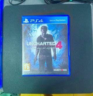 Pack PS4 Slim + 5 Juegos + Mando + Auriculares