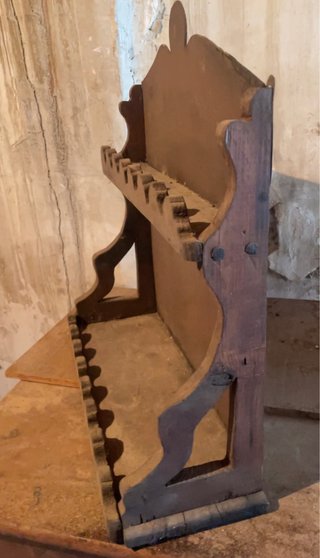 Especiero antiguo de madera