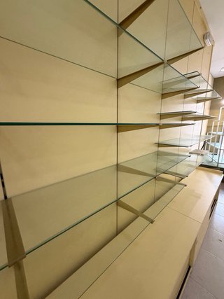 Muebles de tienda: Vitrinas y estanterías