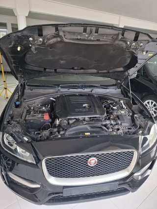 Jaguar F-Pace 180cv 2018