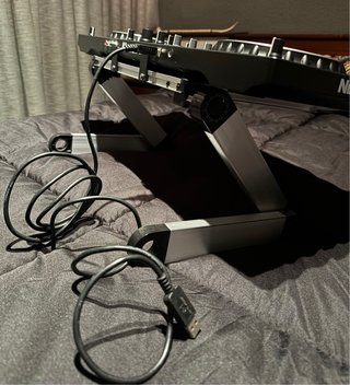 Numark Mixtrack Platinum FX + Soporte